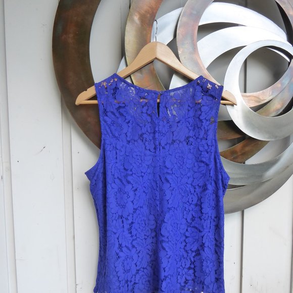 Lacy Top - Picture 2 of 3